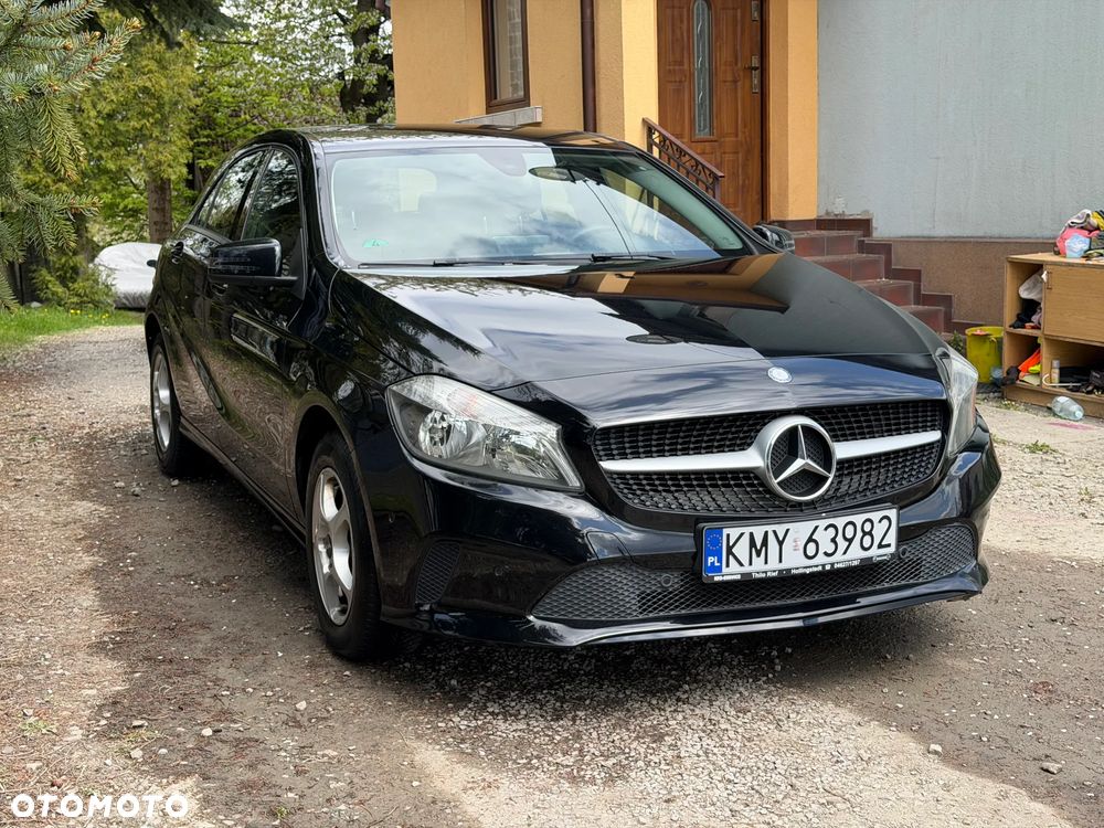 Mercedes-Benz Klasa A 180 d BlueEFFICIENCY Edition Style - 4