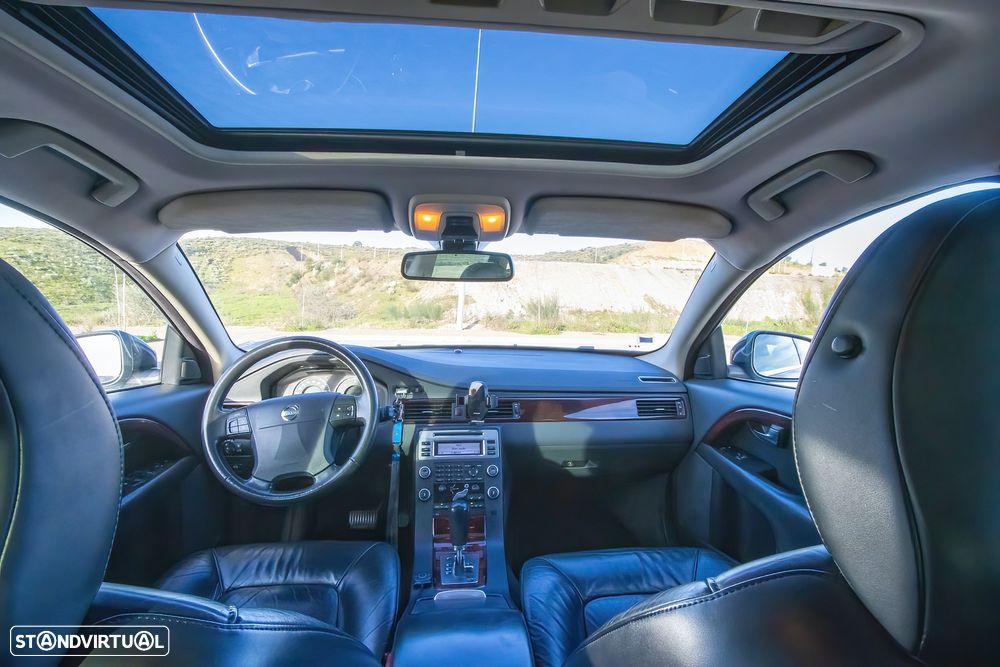 Volvo V70 2.4 D5 Nivel 3 Geartronic - 16