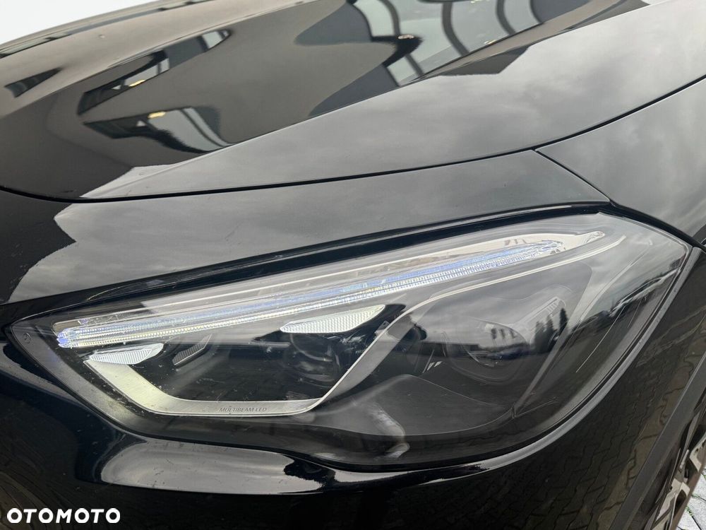 Mercedes-Benz GLA - 27
