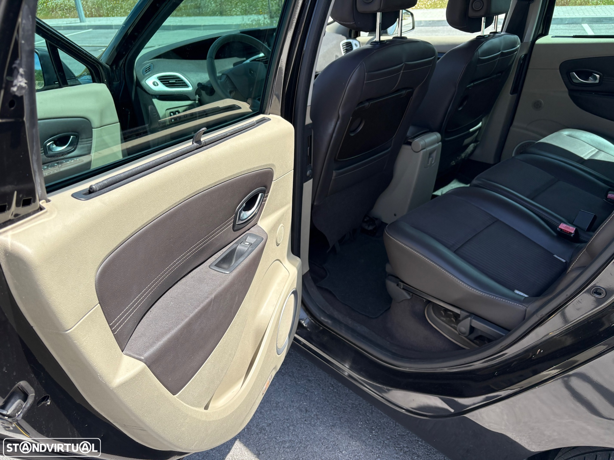 Renault Grand Scénic 1.5 dCi Luxe 7L - 22