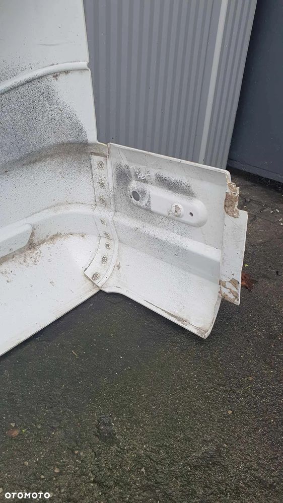 Zderzak tył kamper Weinsberg Knaus lampa Chausson - 11