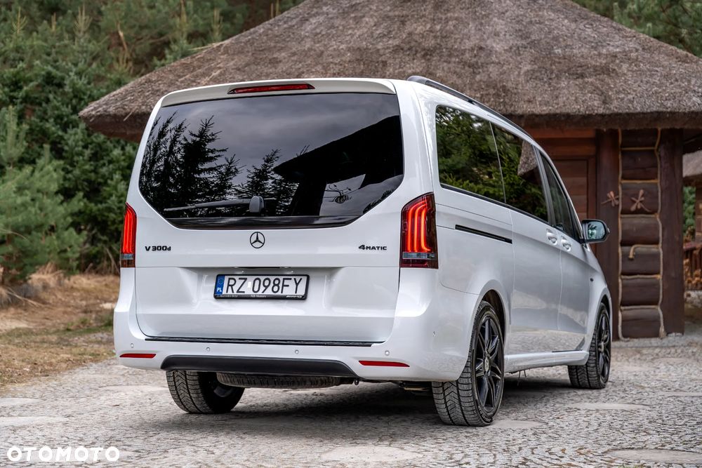 Mercedes-Benz Klasa V 300 d 4-Matic Avantgarde 9G-Tronic - 14
