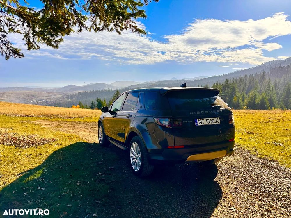 Land Rover Discovery Sport - 8