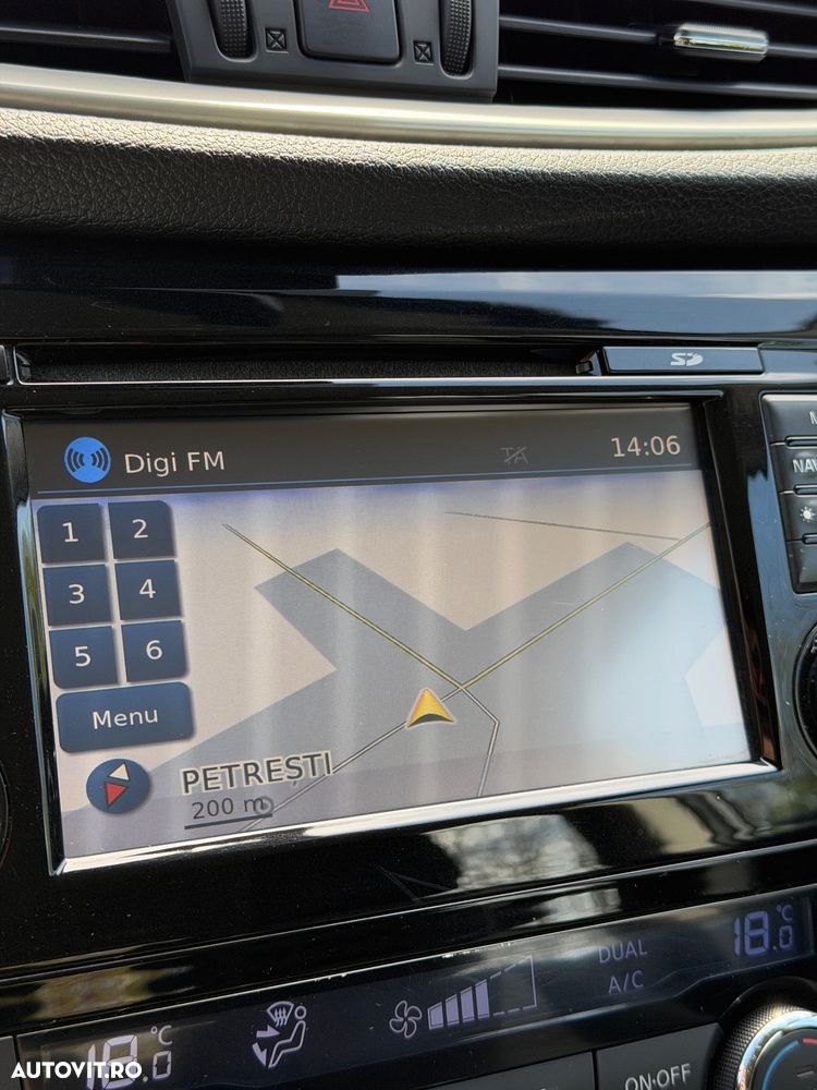 Nissan Qashqai 1.6 DCI N-Connecta - 17