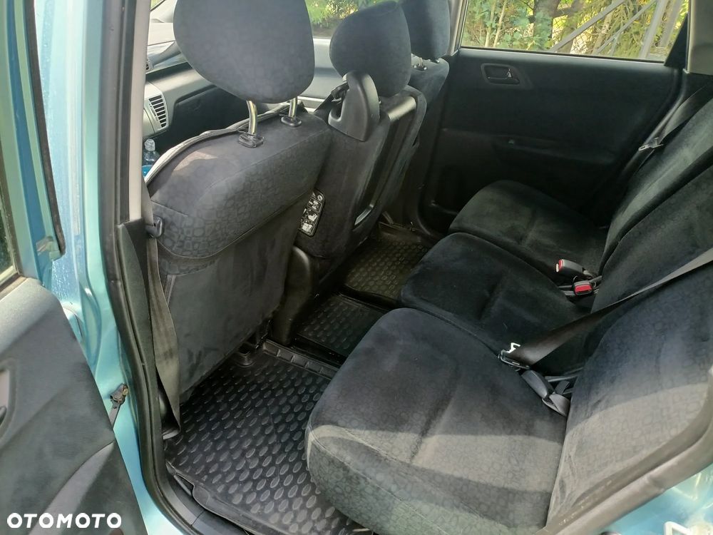 Honda FR-V - 13
