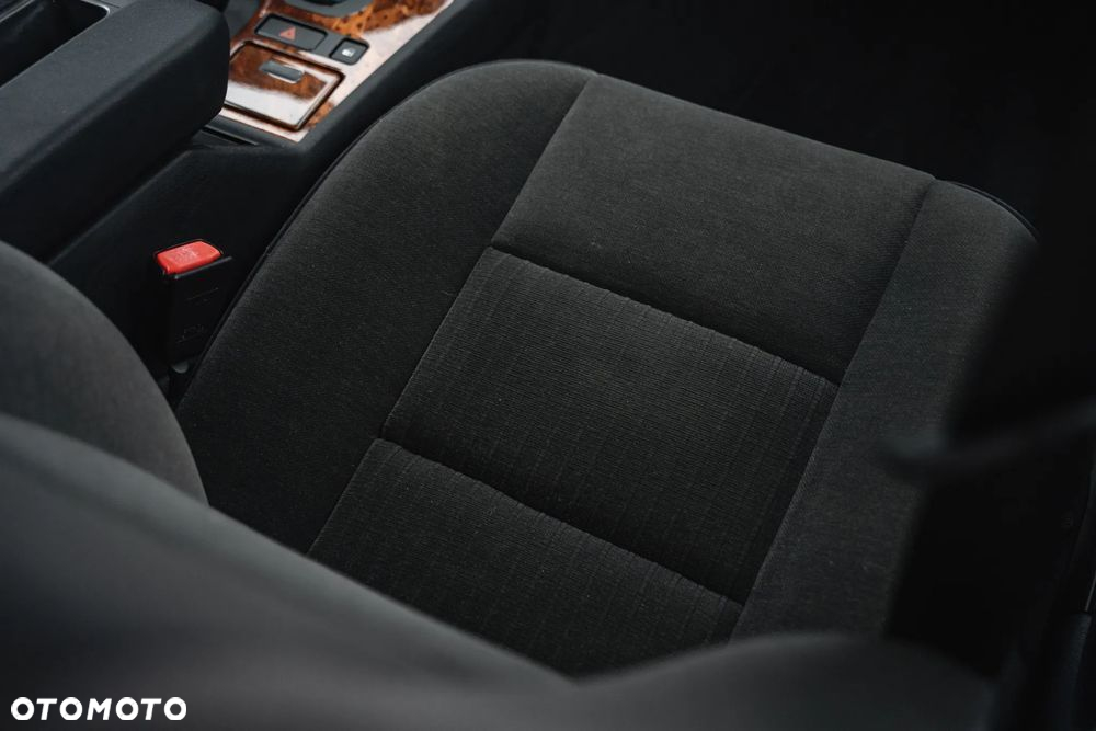 BMW Seria 5 - 32