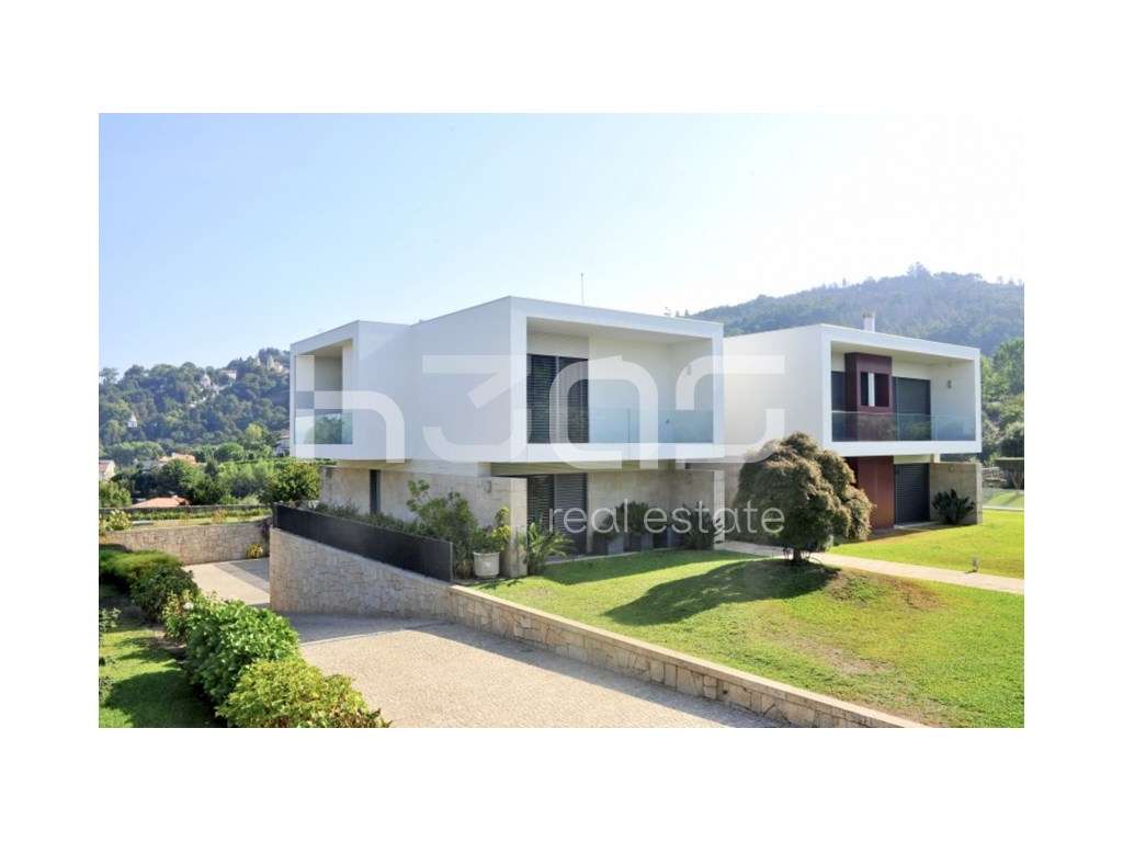 MORADIA T6 DE LUXO COM PISCINA INTERIOR E 5800M² DE TERRENO | BRAGA - Grande imagem: 4/12