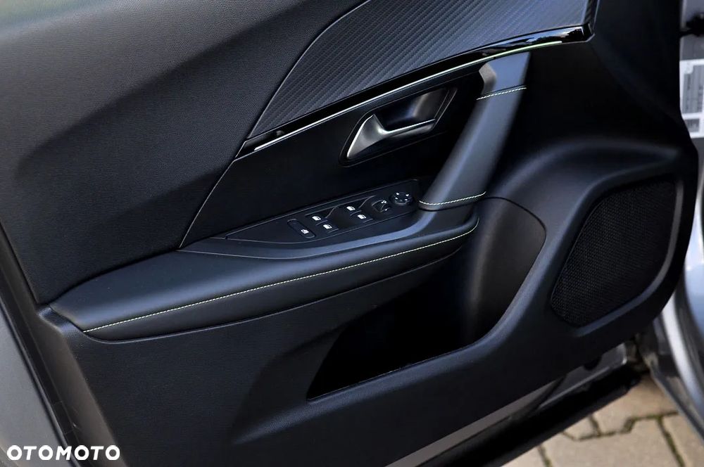 Peugeot 2008 1.5 BlueHDi GT S&S - 16