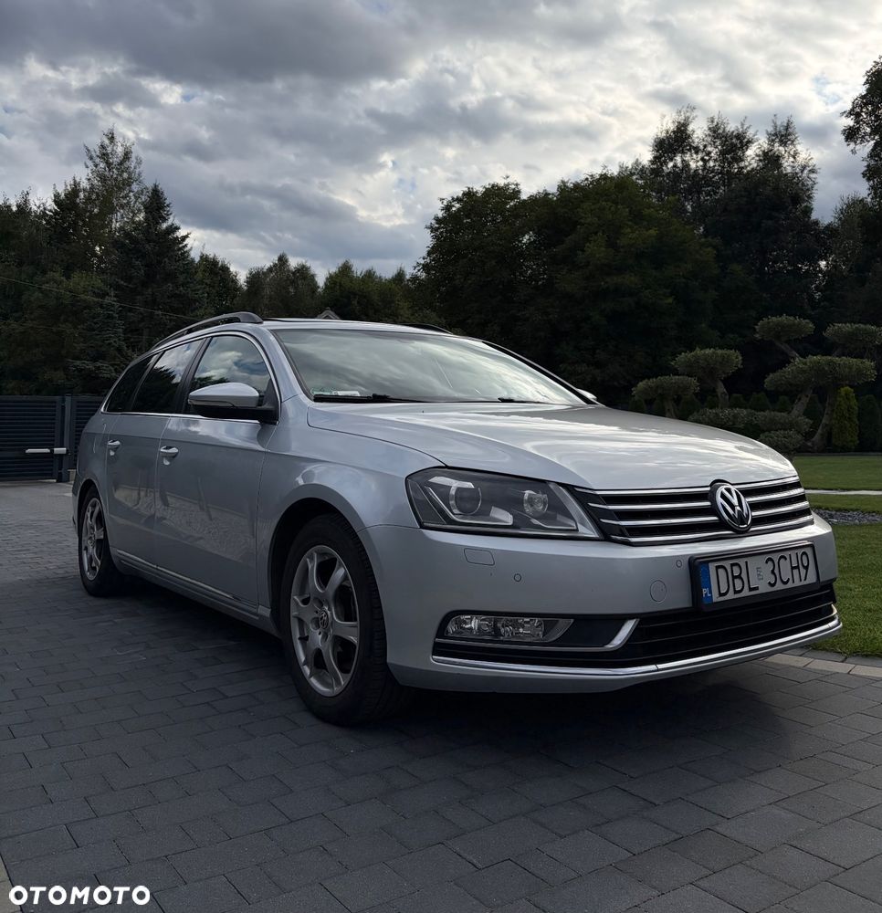 Volkswagen Passat 2011 photo 4