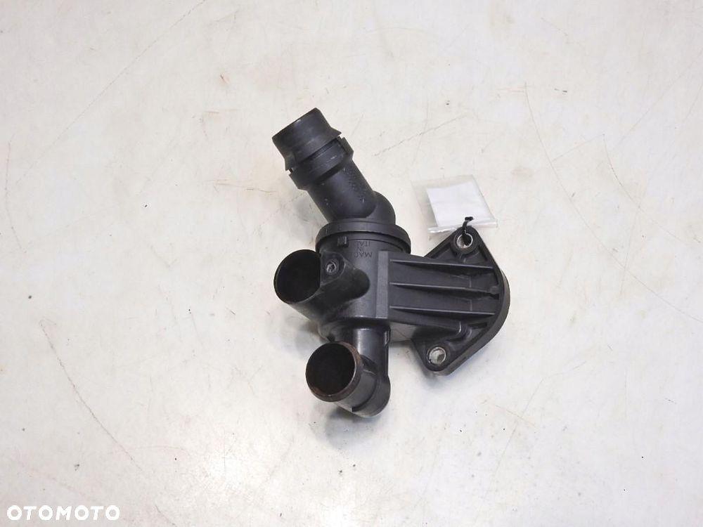 TERMOSTAT OBUDOWA AUDI A4 B7 2.0 TFSI - 6