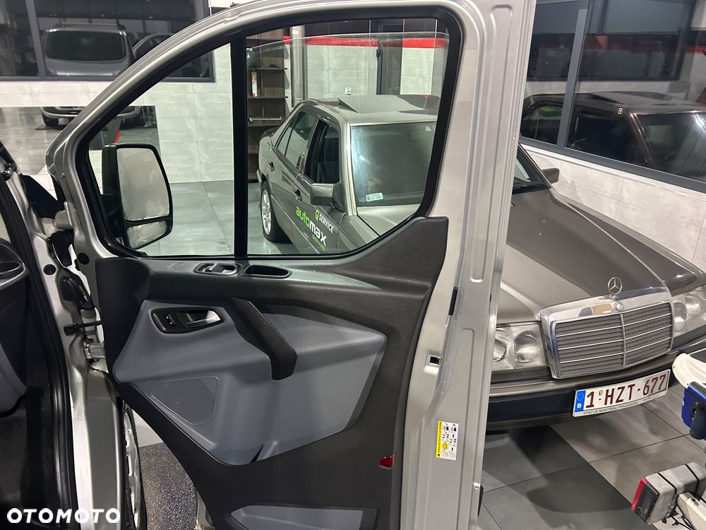 Ford Transit custon - 40