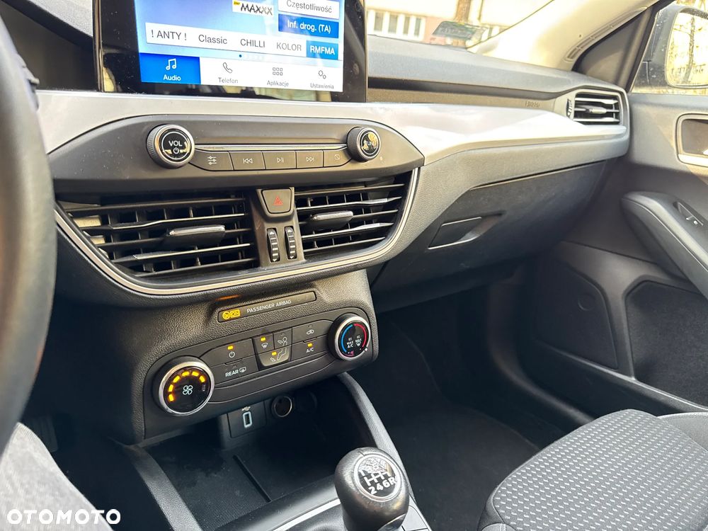 Ford Focus 1.0 EcoBoost Trend Edition - 13