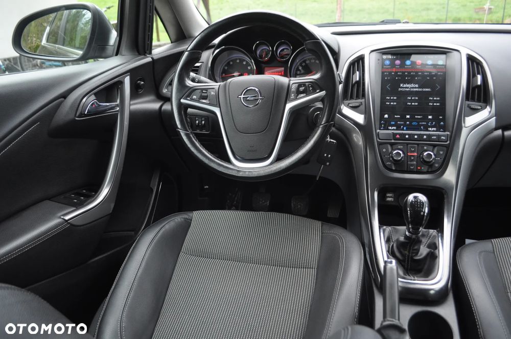 Opel Astra 1.4 Turbo Cosmo - 26