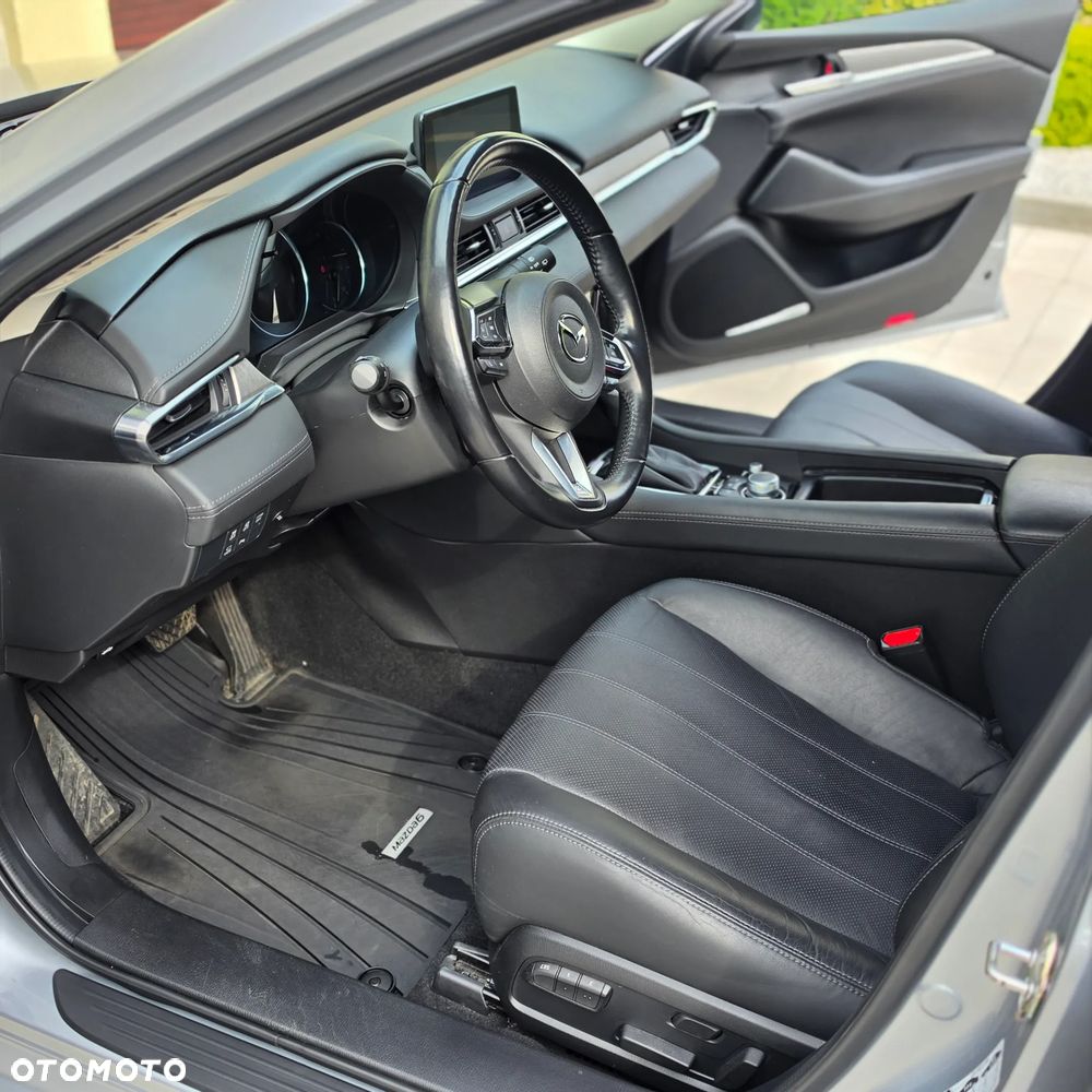 Mazda 6 - 8