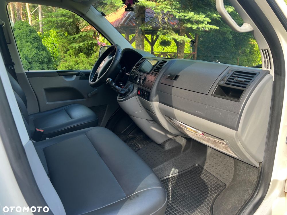 Volkswagen Transporter - 12