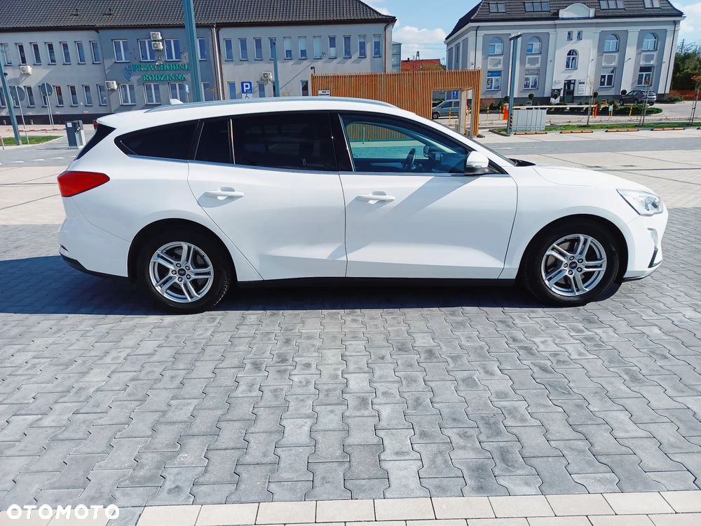 Ford Focus 1.5 EcoBlue Start-Stopp-System COOL&CONNECT DESIGN - 19