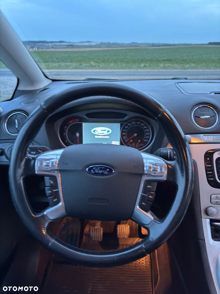 Ford S-Max 2.0 TDCi DPF Ambiente - 10