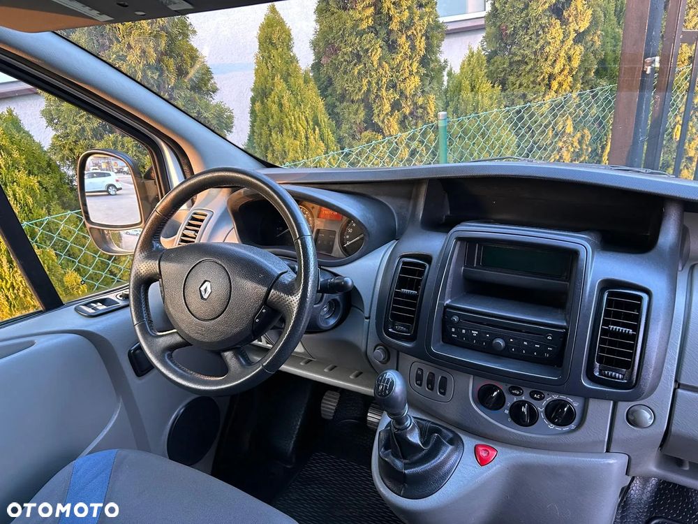 Renault Trafic - 21