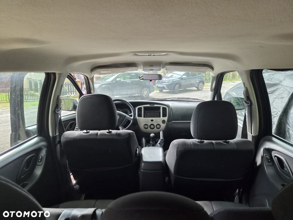 Mazda Tribute 2.3 Comfort - 21