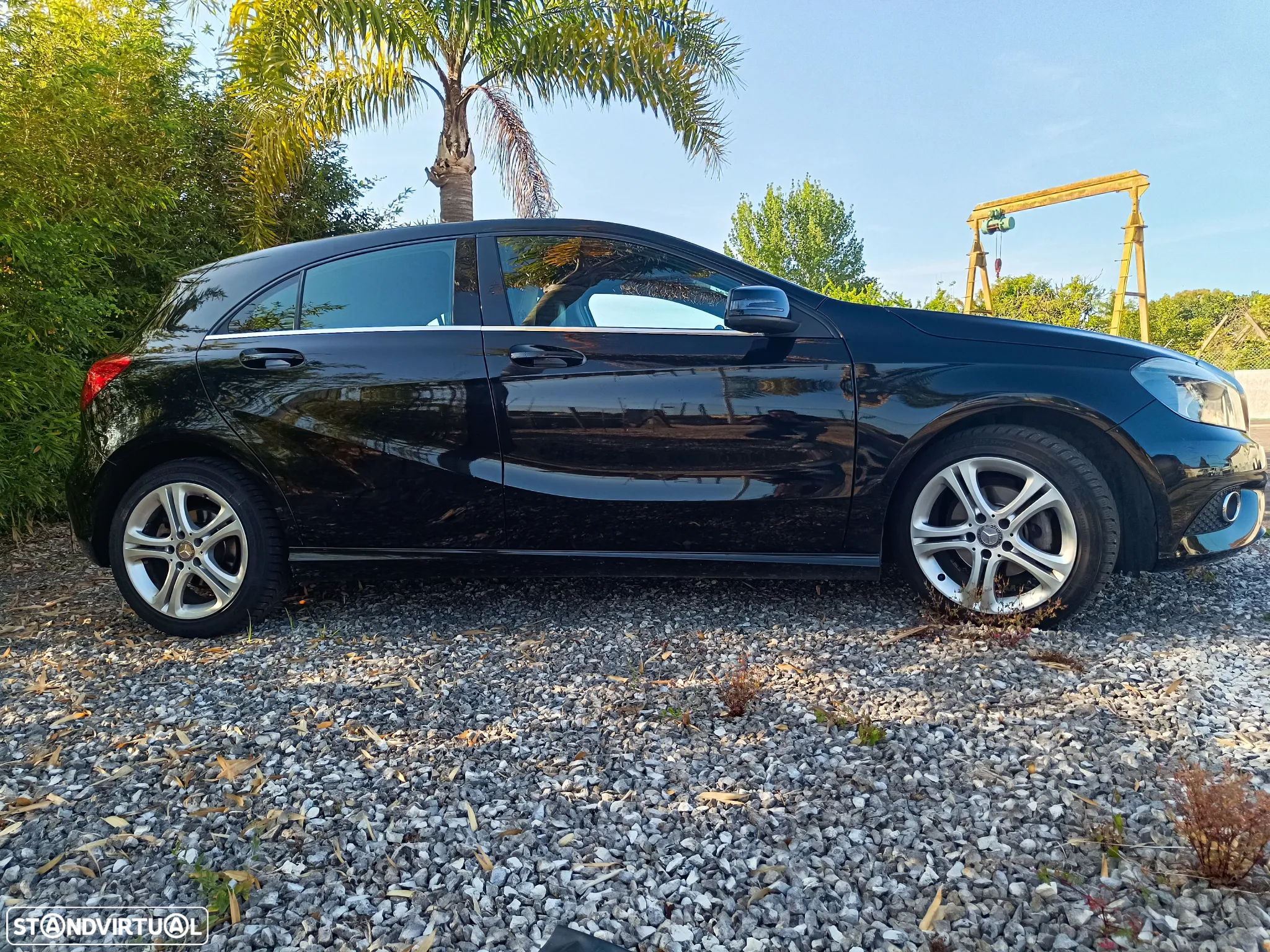 Mercedes-Benz A 180 CDI (BlueEFFICIENCY) Urban - 3