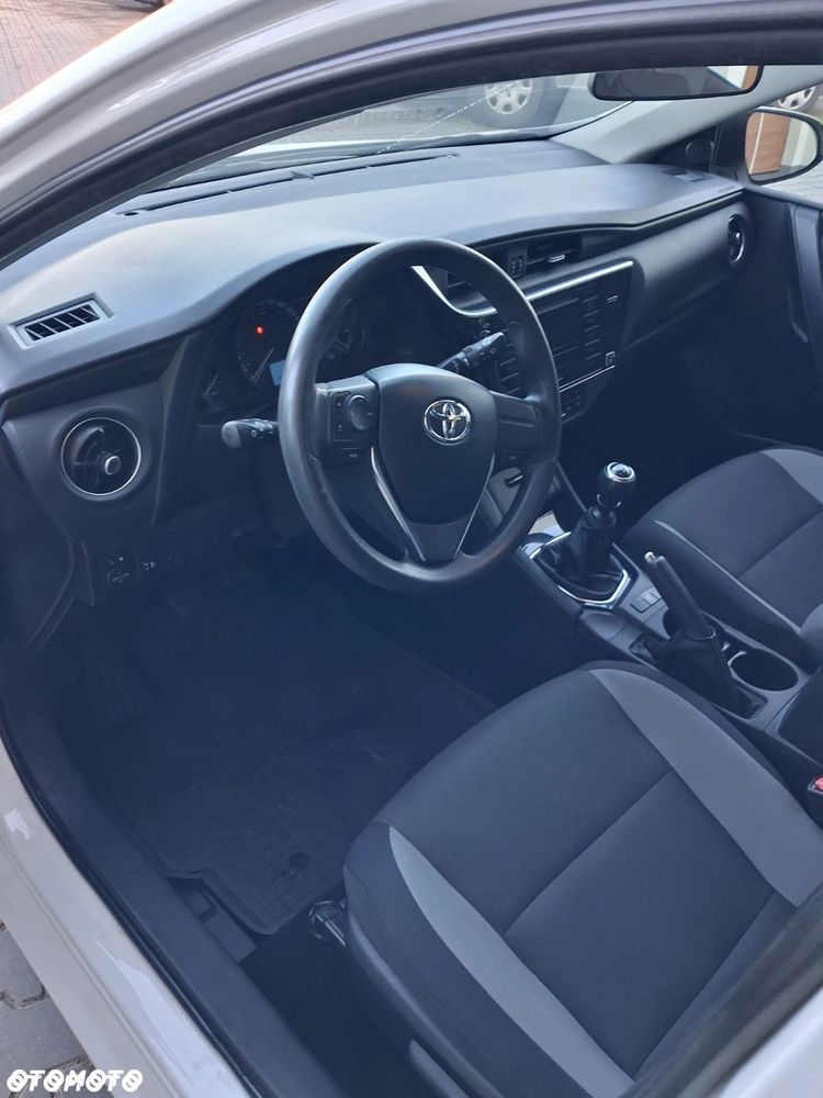 Toyota Auris 1.6 Active - 2