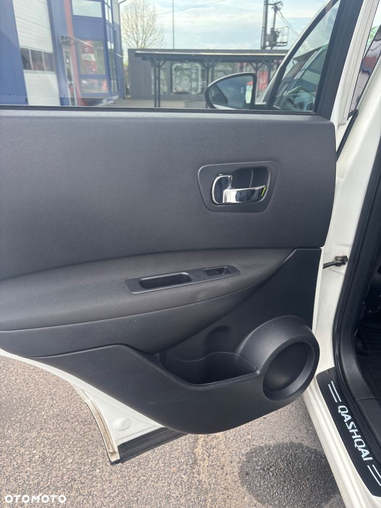 Nissan Qashqai - 12