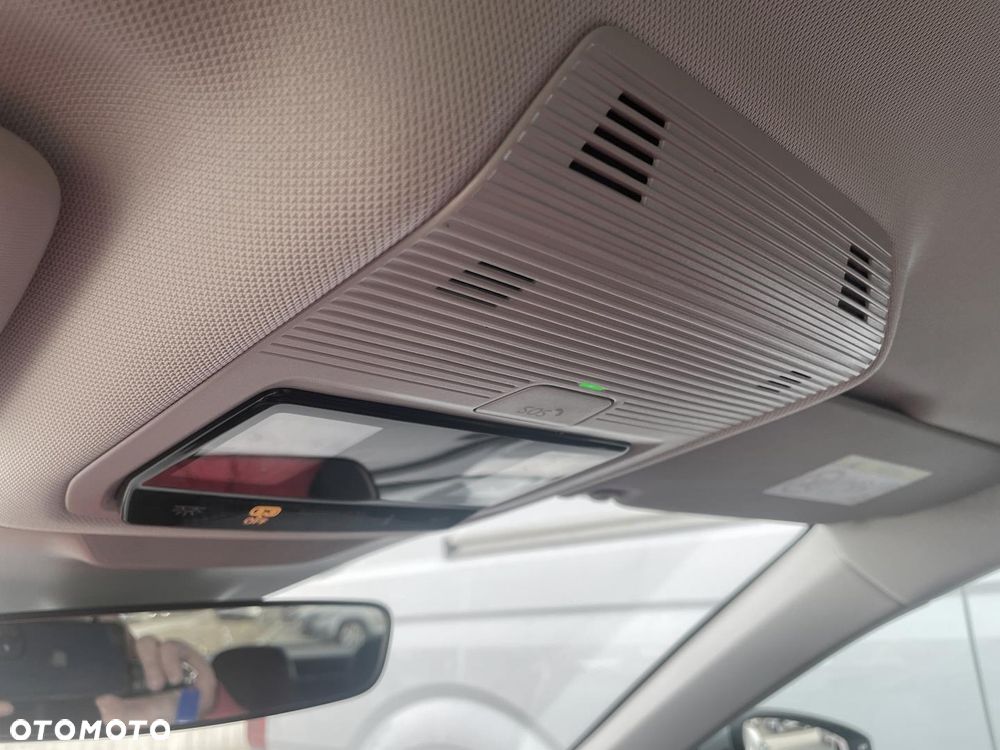 Skoda Superb 2.0 TDI SCR Essence DSG - 35