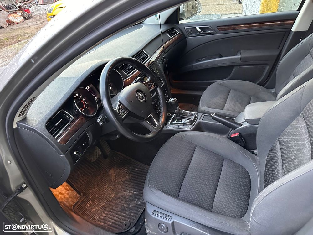 Skoda Superb 2.0 TDI Green tec 4x4 DSG Elegance - 10