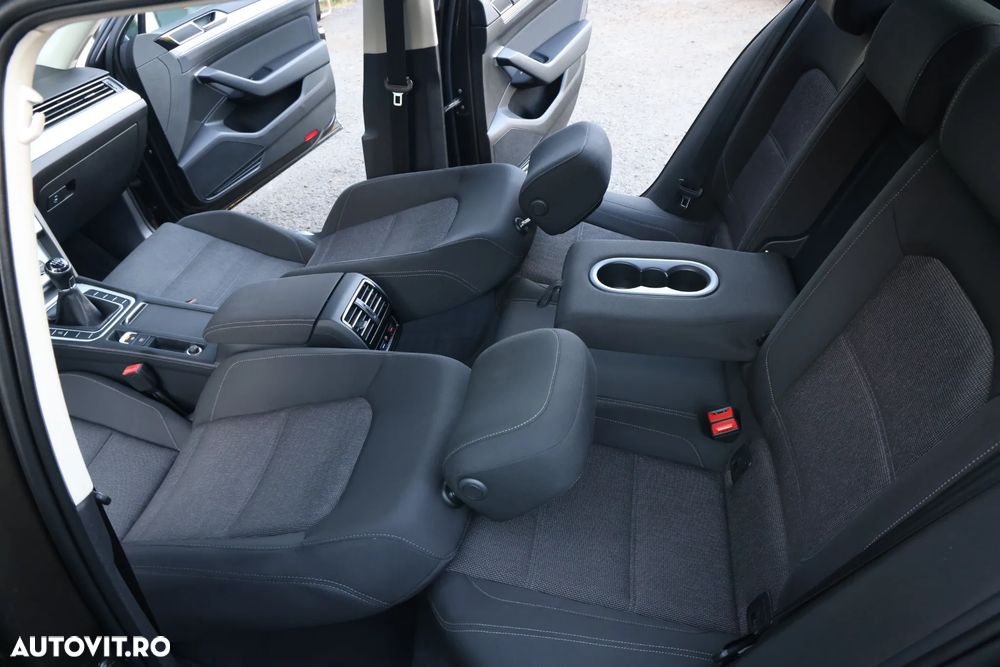VOLKSWAGEN Passat 2015 — imagine 10