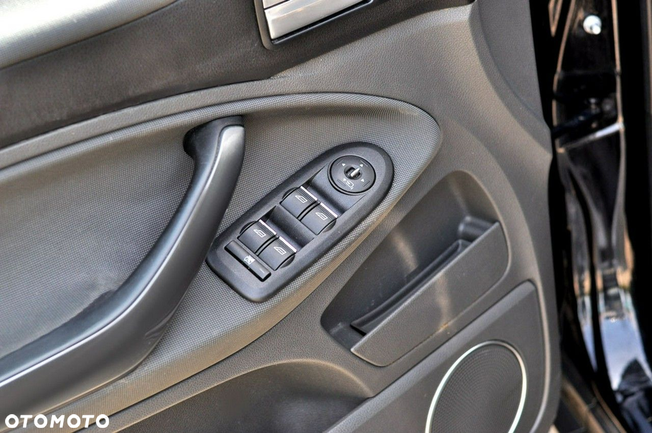 Ford Kuga 2.0 TDCi 2x4 Trend - 13