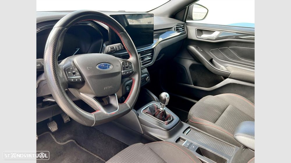 Ford Focus 1.0 EcoBoost MHEV ST-Line - 14