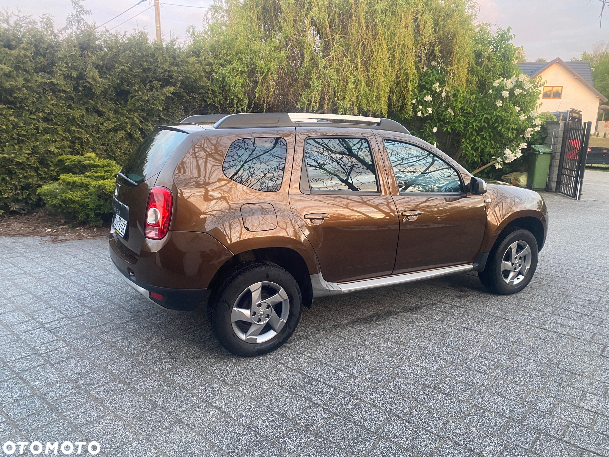 Dacia Duster 1.6 16V 4x2 Prestige - 4