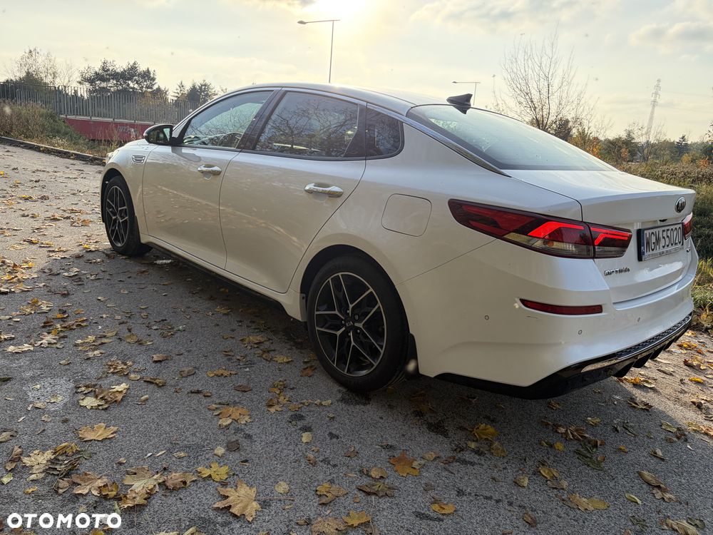 Kia Optima - 10
