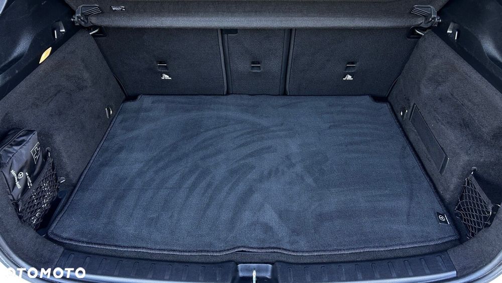 Mercedes-Benz GLA 200 Style - 29