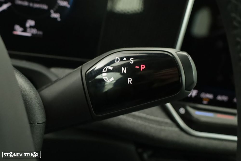 VW Passat Variant 1.5 TSI eHybrid DSG - 17