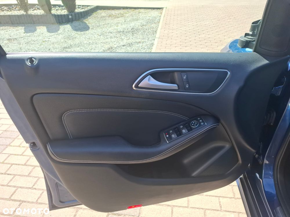 Mercedes-Benz Klasa B 180 CDI (BlueEFFICIENCY) - 18