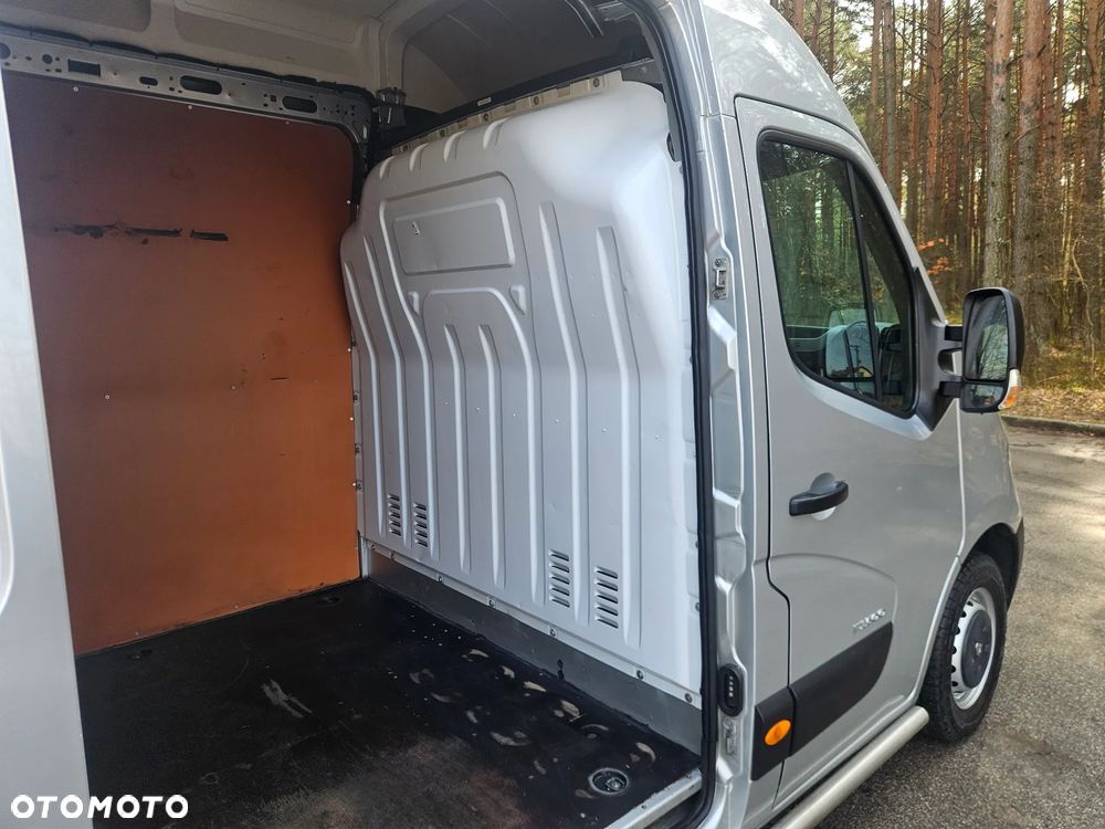 Renault Master - 18