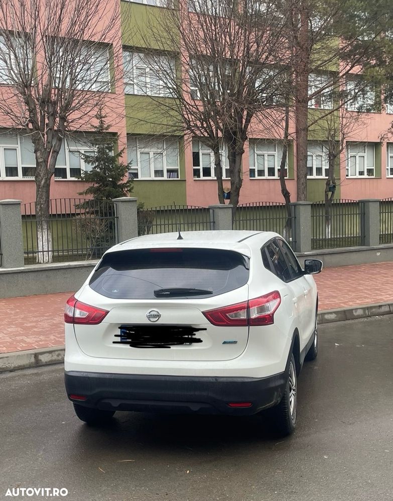 Nissan Qashqai 1.5 DCI Start/Stop N-Connecta - 4