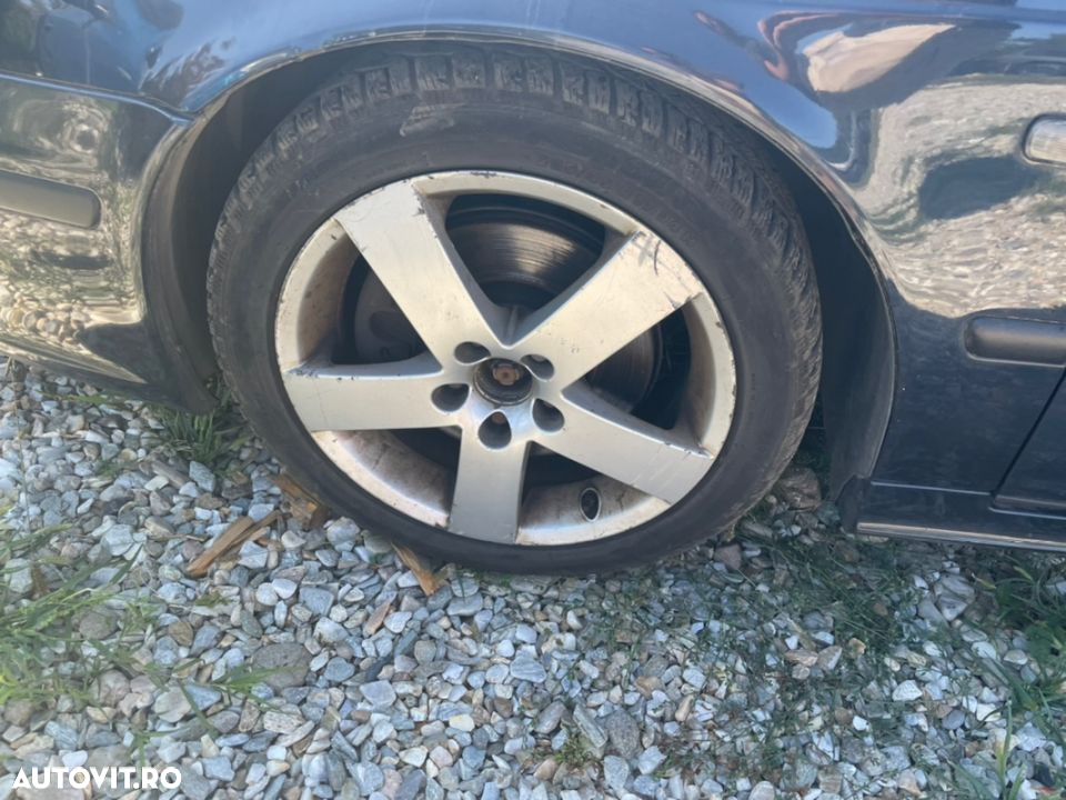 piese Saab 95 turbo benzina cod motor B235R/Tk 184kw cutie Capota far Aripă Masina este din 2003 jante roti r17 anvelope iarna 225/44/17 cauciucuri - 11