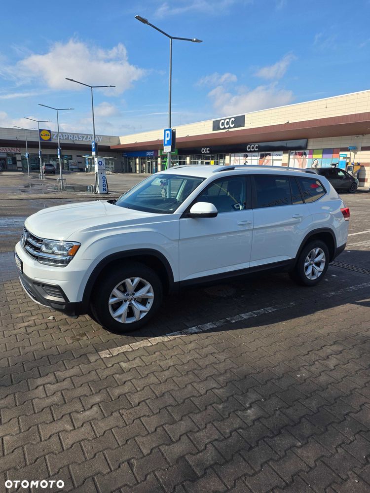 Volkswagen Atlas - 2