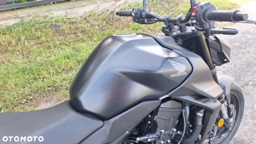 Honda Hornet - 32