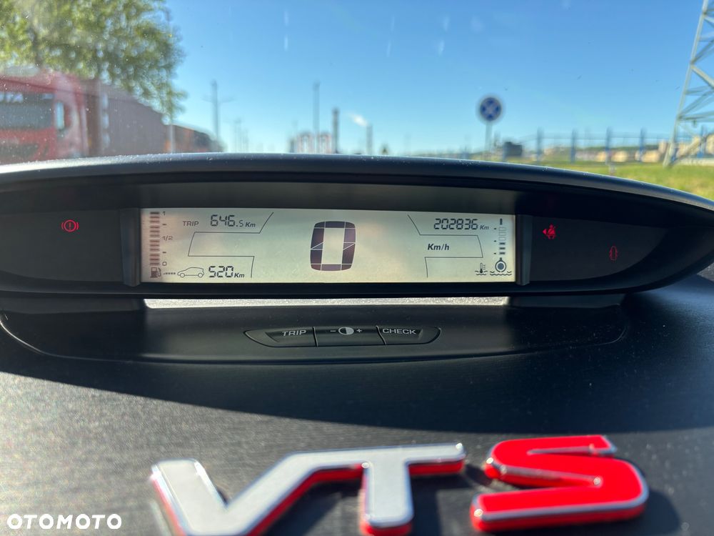 Citroën C4 2.0 16V VTS - 8