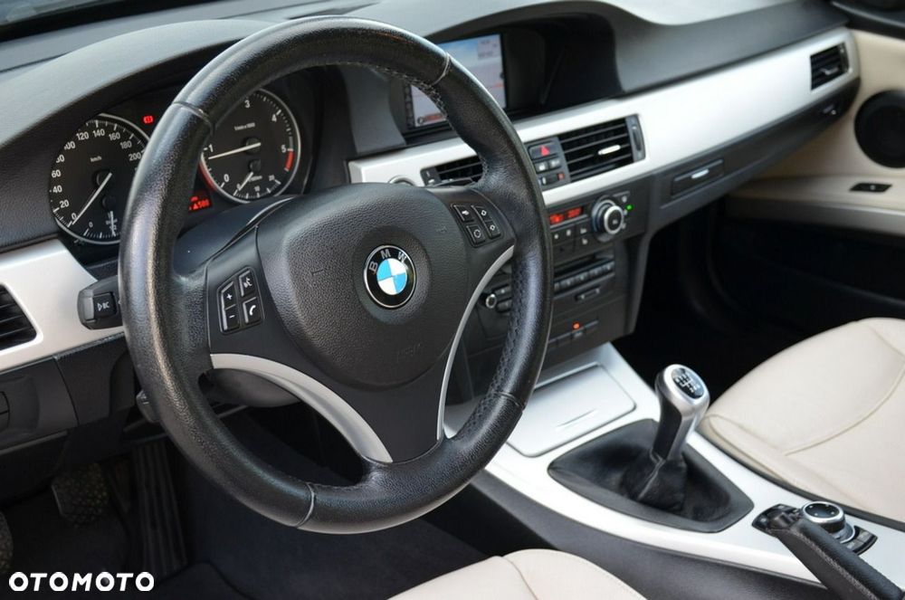 BMW Seria 3 - 27