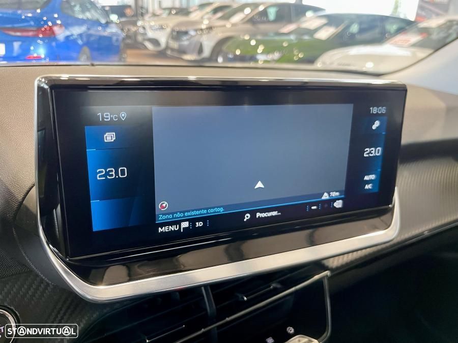 Peugeot 2008 1.2 PureTech Allure - 16