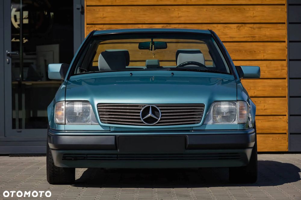 Mercedes-Benz W124 (1984-1993) - 37