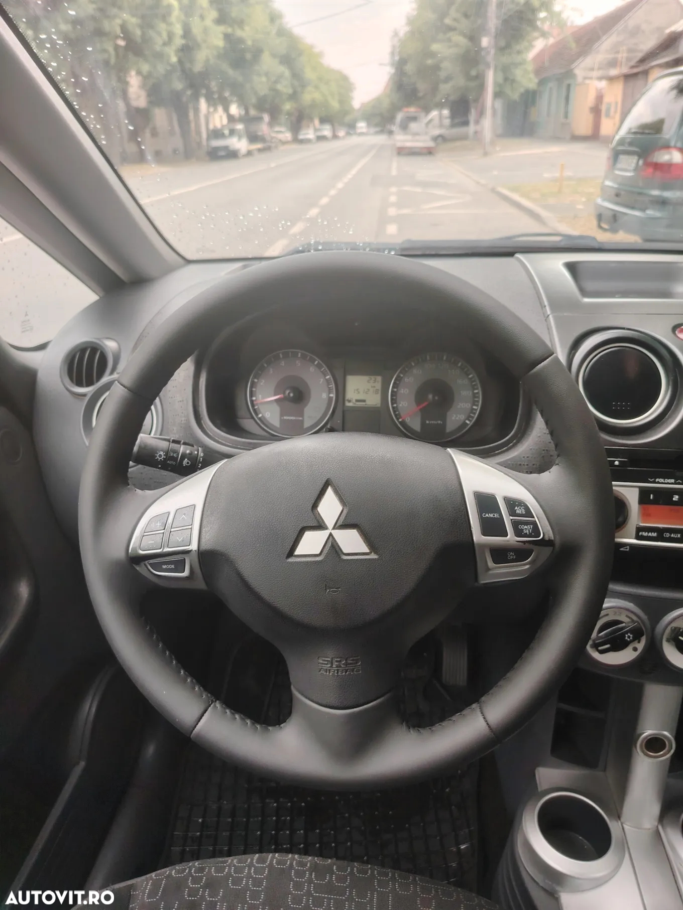 Mitsubishi Colt - 7