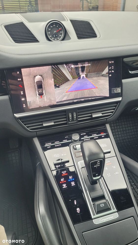 Porsche Cayenne Standard - 27