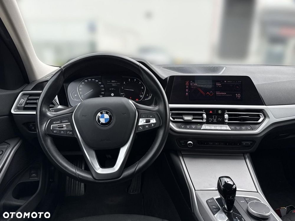 BMW Seria 3 318i Advantage - 5