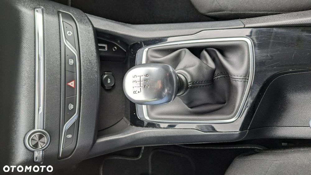 Peugeot 308 - 33