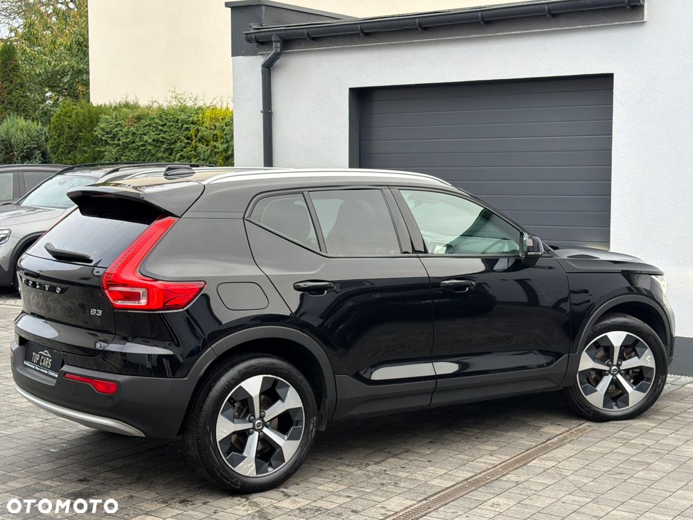Volvo XC 40 B3 B DKG Plus Bright - 23